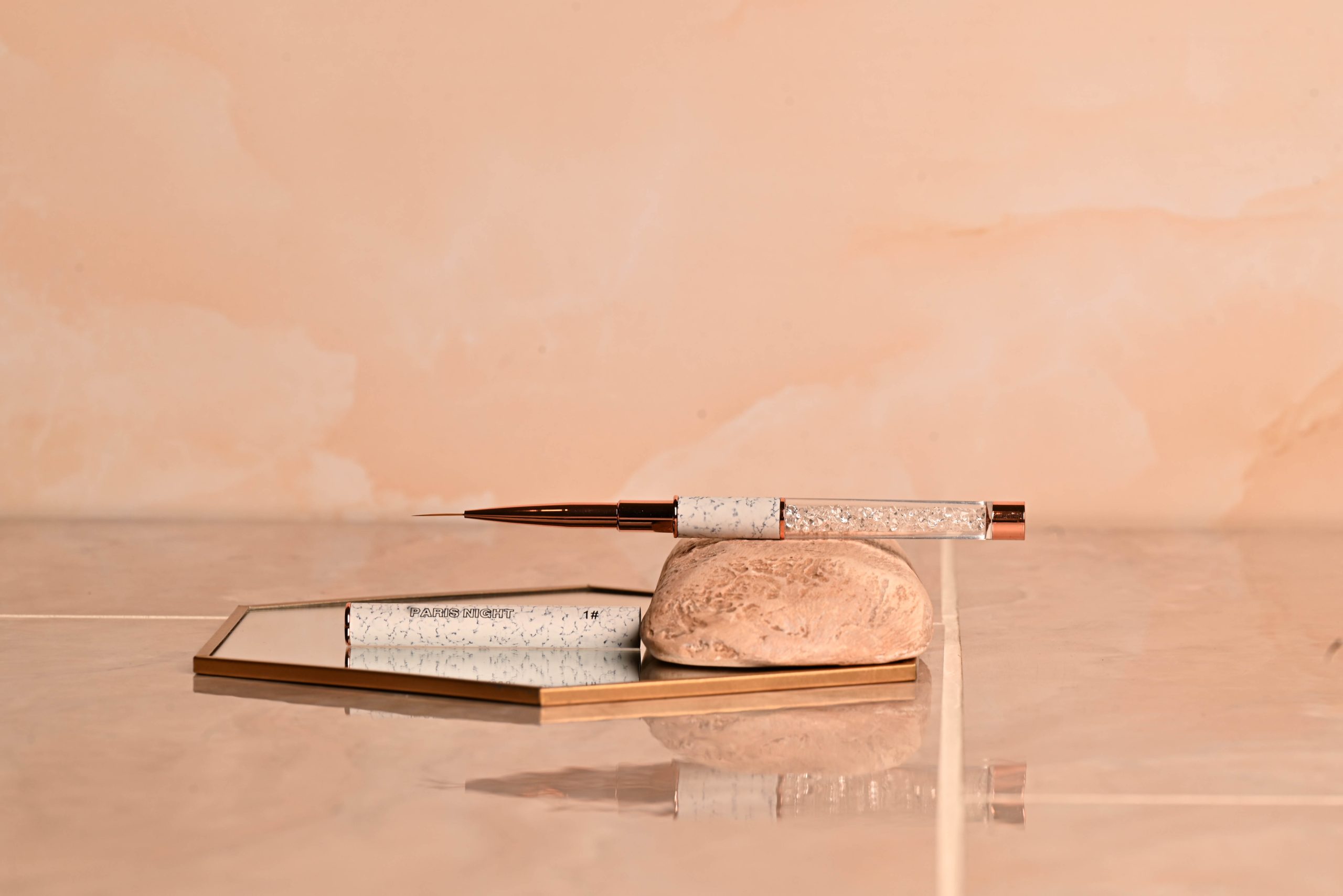 20970.1- PINCEL LINER KOLINSKY CON TAPA #1