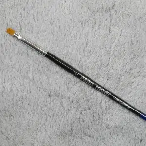 20123U.6- PINCEL GEL PALO NEGRA LENGUA DE GATO #6